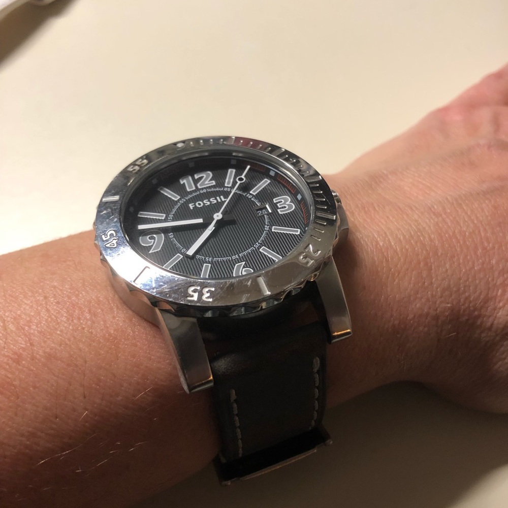 Fossil Watch Bq1018 Slightly Used. - image 1